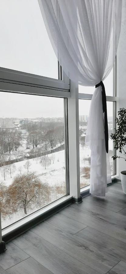 Сучасний Люкс З Приголомшливим Виглядом! Khmelʼnytsʼkyy Extérieur photo